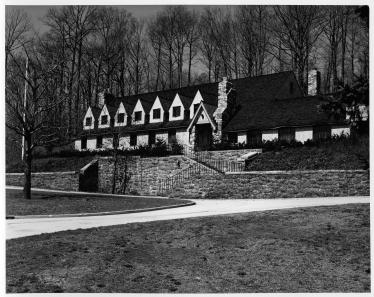 Newly Discovered Photos of Motor Parkway Bridges and Willie K’s Guest Lodge in Lake Success
