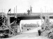 Mystery Foto #21 Maybe Solved: The Clinton Avenue Motor Parkway Bridge Under Construction in 1909?