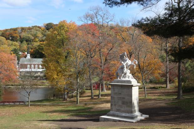 George Robertson: The Vanderbilt Cup Race Driver Who Helped Beautify Roslyn