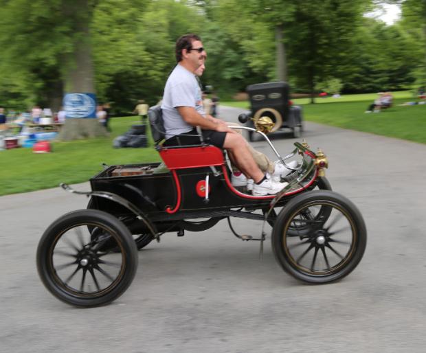 Mystery Foto #39 Solved: The 1903 Oldsmobile Curved Dash Runabout Owned by Sam Greco