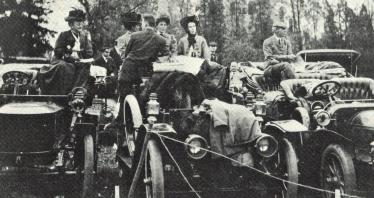 Mystery Foto #4 Solved: The family of William Cullen Bryant of Roslyn Harbor watching  the 1908 Vanderbilt Cup Race in Jericho