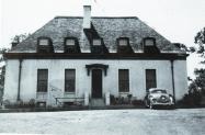 Mystery Friday Foto #57 Solved: The Petit Trianon Annex Building