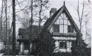 Then & Now: William K. Vanderbilt Jr’s Deepdale Gate Lodge in Lake Success