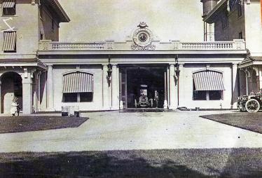 The Garages of the Vanderbilt Cup Races
