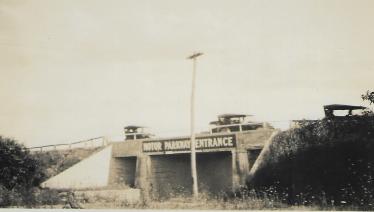 Mystery Friday Foto #26 Solved: Previously unpublished Fotos of the Clinton Road Motor Parkway Bridge in Garden City