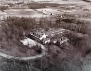 Mystery Friday Foto #24: A Large House Mystery