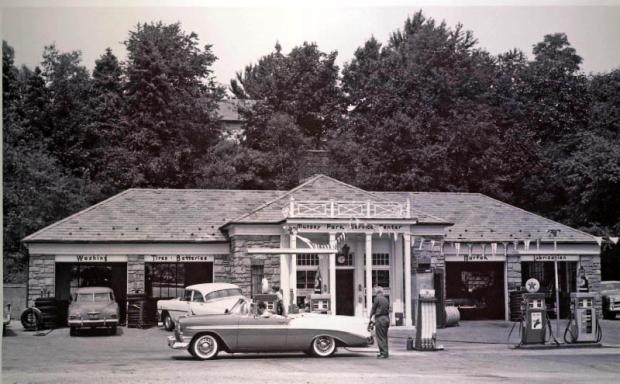 Mystery Foto #23 Solved: The Munsey Park Service Center on Northern Boulevard with a 1956 Chevy