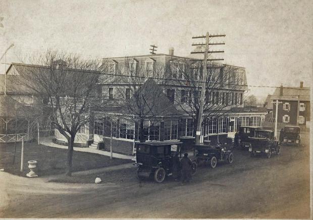 Mystery Foto #30  Solved: Krug’s Hotel in Mineola Circa 1912 Revised 7/26/2016