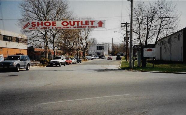 Mystery Foto #22 Solved: South Street On the Motor Parkway Right-Of-Way in East Garden City