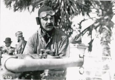 Mystery Foto #36 Solved: Louis Chevrolet at the 1906 Ormond-Daytona Races