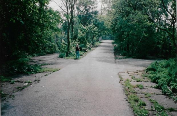 Mystery Foto #43 Solved: A 1996 of the Entrance and Exit Ramps to Springfield Boulevard at the Rocky Hill Lodge Site