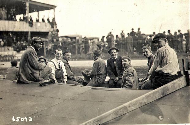Views from the Pits of the 1910 Vanderbilt Cup Race