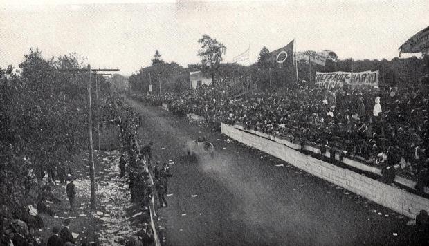 The 1906 Westbury Grandstand & the Current Battle over the Hitchcock Property