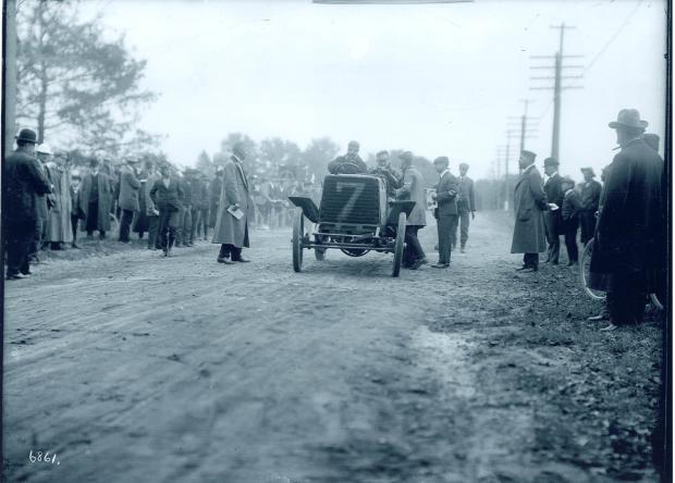 The Hempstead Control in the 1904 Vanderbilt Cup Race