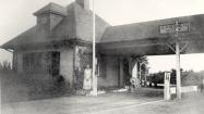 The Motor Parkway Toll Collection Structures: #9 Garden City Lodge