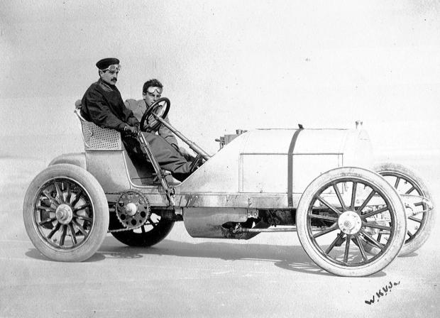 Article “The Mercedes of Willie K” by Jean-Yves Lassaux