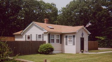 Mystery Friday Foto #6 Solved: The Lake Ronkonkoma Lodge Structure