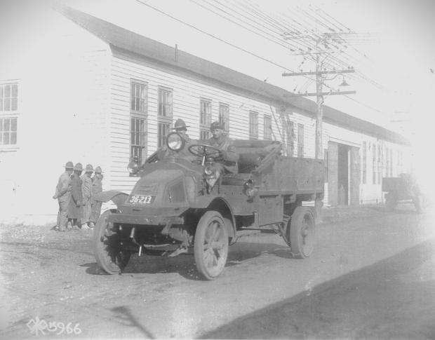 Mystery Friday Foto #36: An Unknown Truck