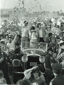 Mystery Foto #32 Solved: New York Islanders Celebrating Their First Stanley Cup Championship in Henry Austin Clark, Jr.‘s Old 32