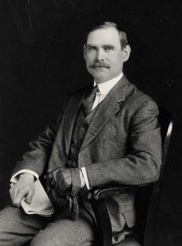 Rare Images Series #2: Vanderbilt Cup Race Driver Joe Tracy