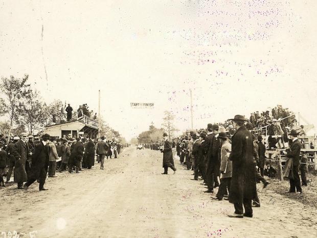 Then & Now: The Vanderbilt Cup Race Grandstands & Press Boxes in Westbury
