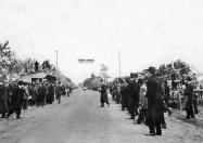 CSI Challenge: How Many People  Attended the 1904 Vanderbilt Cup Race?