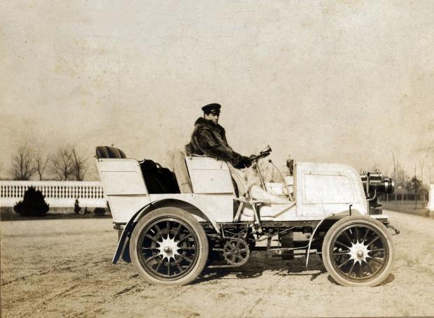 Mystery Foto #34 Solved: Willie K in his 1900 Daimler White Ghost at the Brookholt Estate in East Meadow
