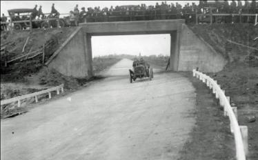 Kleiner’s Kolumn: The Carman Avenue Motor Parkway Bridge Removal