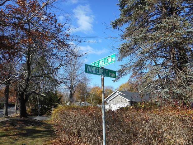 Kleiner’s Korner: Three Unbridged Motor Parkway Crossings