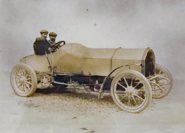 Mystery Foto  #7 Solved: Driver Louis Rigolly in a Gobron-Brillié Racer