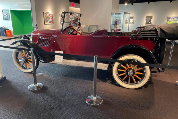 Mystery Foto #31 Solved: The 1920 Hupmobile at Pro Football Hall of Fame, Canton, Ohio