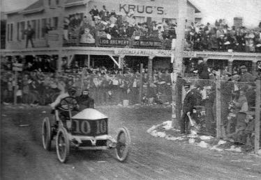 The #10 Darracq at Krug’s Corner During the 1906 Vanderbilt Cup Race