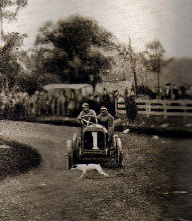 Mystery Foto #24 Solved: Hubert Le Blon Avoiding a Dog at the Hairpin Turn During the 1906 Cup Race